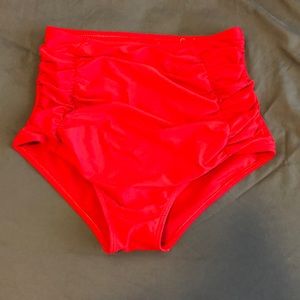 🌻❄️🍀Red bikini bottoms🍀❄️🌻